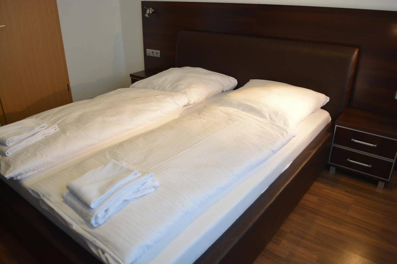 B&D Hotel Hanovre Extérieur photo